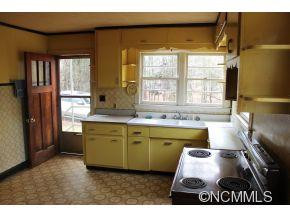 87 JR Sayles - Photo 8