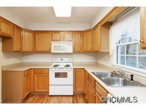 304 Main Street - Photo 11