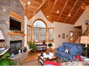 267 ROBINSON ROAD - Photo 3