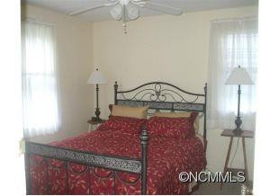 11 Temple Avenue - Photo 8