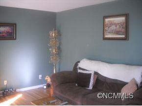 44 Skyview Terrace - Photo 3