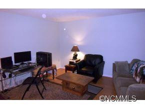 104 Shepard Square - Photo 3