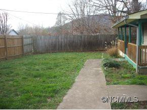 453 Deaverview Road - Photo 10