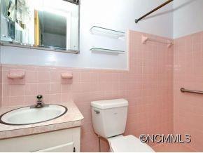 401 WHISPERING HILLS - Photo 13
