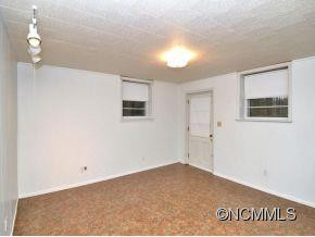 401 WHISPERING HILLS - Photo 15