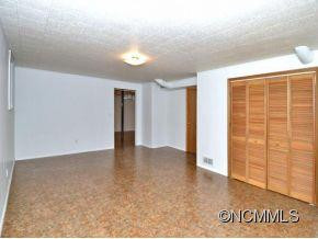 401 WHISPERING HILLS - Photo 16
