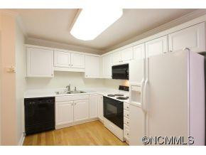 208 Forrestwood Court - Photo 7