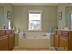  - Photo 9
