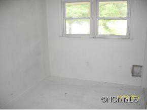 2 Bower Lane - Photo 15