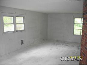 2 Bower Lane - Photo 17