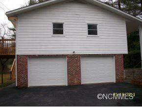 2 Bower Lane - Photo 4