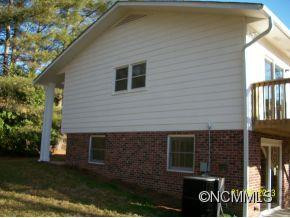 2 Bower Lane - Photo 7