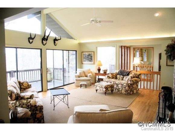 550 Middlemount Drive - Photo 4
