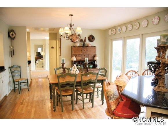 550 Middlemount Drive - Photo 8