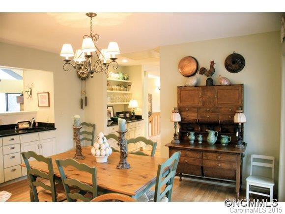550 Middlemount Drive - Photo 10