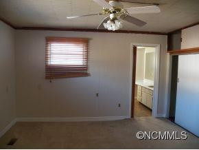 1 Beverly Rd - Photo 4