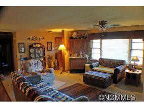 67 Laurel Circle - Photo 5