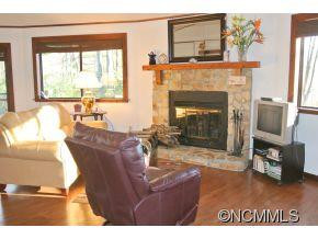 34 Warwasetta Court - Photo 3