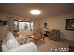 18 Rollingwood Road - Photo 4