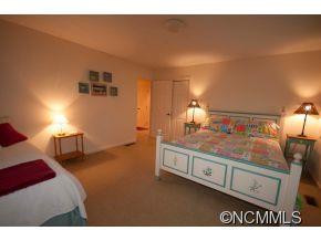 18 Rollingwood Road - Photo 10