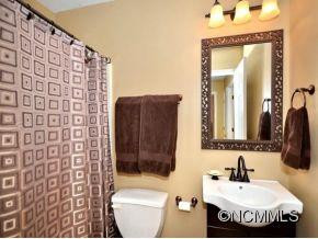 217 Wiltshire Circle - Photo 8