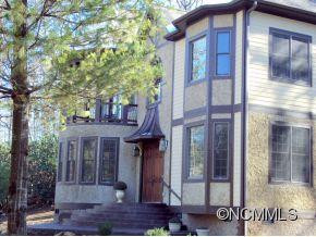 38 Oakmont Drive