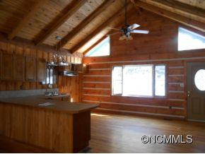 653 Spring Valley Dr - Photo 4