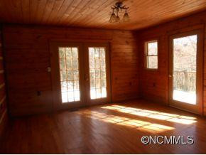 653 Spring Valley Dr - Photo 9