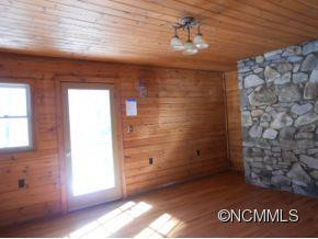 653 Spring Valley Dr - Photo 10