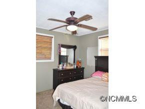 114 Carly Drive - Photo 11