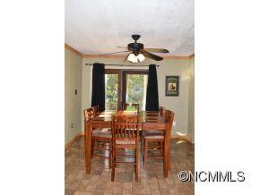 114 Carly Drive - Photo 4