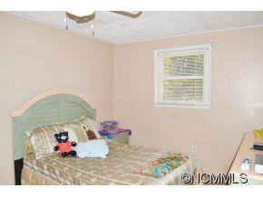 114 Carly Drive - Photo 8