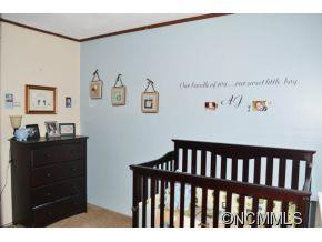 114 Carly Drive - Photo 9
