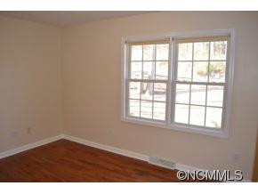 110 Knoll Lane - Photo 13