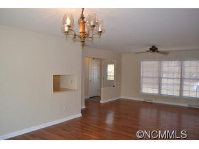110 Knoll Lane - Photo 4