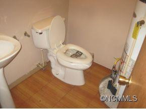  - Photo 4