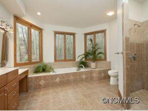 21 ASHMEADE COVE RD - Photo 14
