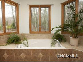 21 ASHMEADE COVE RD - Photo 16