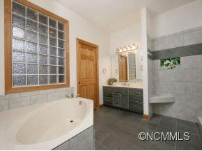 21 ASHMEADE COVE RD - Photo 17