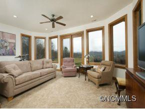 21 ASHMEADE COVE RD - Photo 6