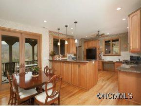21 ASHMEADE COVE RD - Photo 7