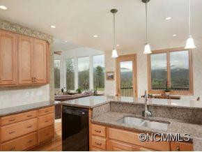 21 ASHMEADE COVE RD - Photo 9