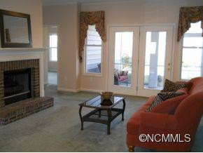 218 Cambridge Drive - Photo 4