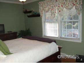 318 Oak Park Drive - Photo 8