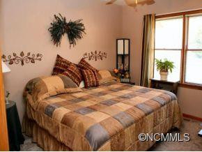 140 Mountain Valley Drive - Photo 13
