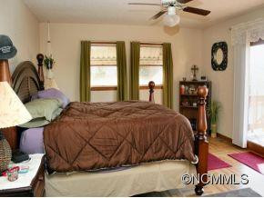 140 Mountain Valley Drive - Photo 10