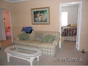 706 Azalea - Photo 3