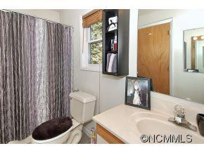 300 Junaluska Oaks Drive - Photo 9