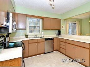 712 GREENWOOD DRIVE - Photo 5