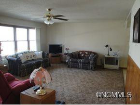309 Poteat - Photo 4